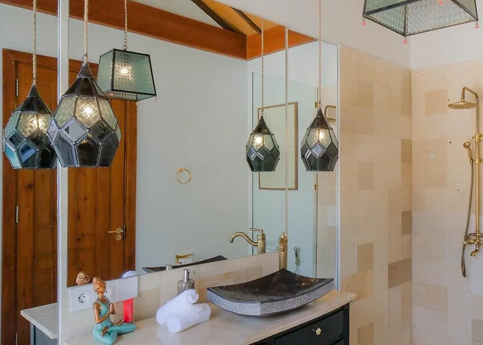 Tranquil New 1 Bedroom Hideaway With Pool In
