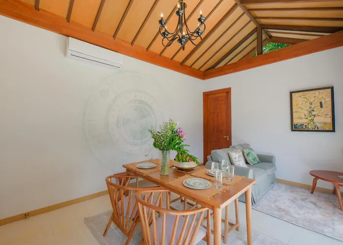 别墅 Tranquil New 1 Bedroom Hideaway With Pool In 金巴兰