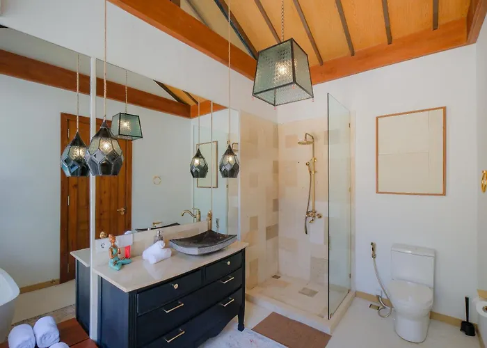 别墅 Tranquil New 1 Bedroom Hideaway With Pool In 金巴兰